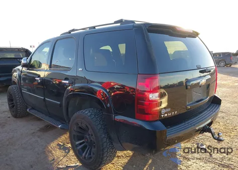 2008 Chevrolet Tahoe Lt z USA, uszkodzony, nr VIN 1GNFK13008R258930